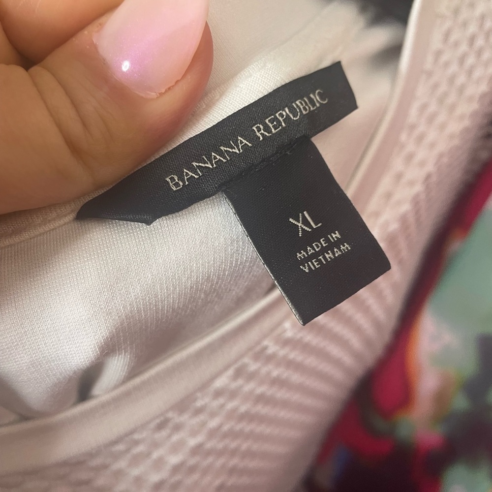 Banana Republic White Mesh Layered Short Sleeve Crewneck Blouse - Picture 2 of 16